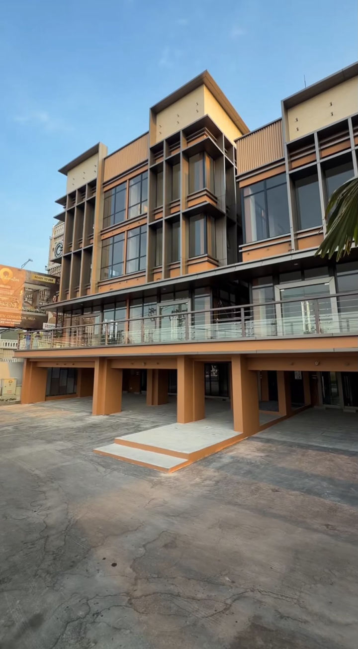 Regent Business Loft
