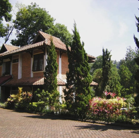 Dijual Villa Prigen