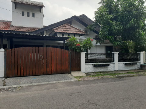 Dijual Rumah Pondok Nirwana