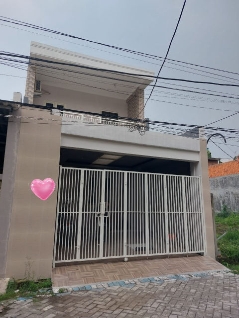 Dijual Rumah Semampir Tengah