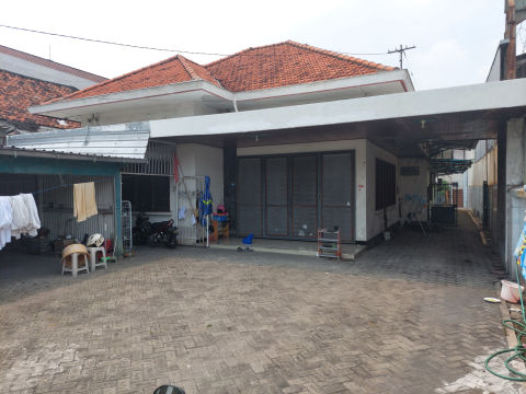 Dijual / Disewa Rumah dan Gudang Jalan Pesapen