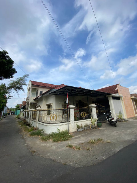 Dijual Rumah Bumi Winong Indah, Tulungagung