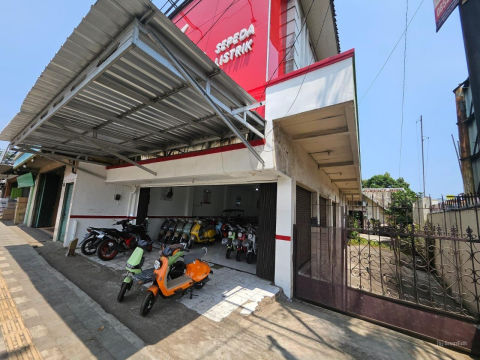 Dijual Toko dan Rumah Jalan Jenderal Sudirman Batang Jawa Tengah