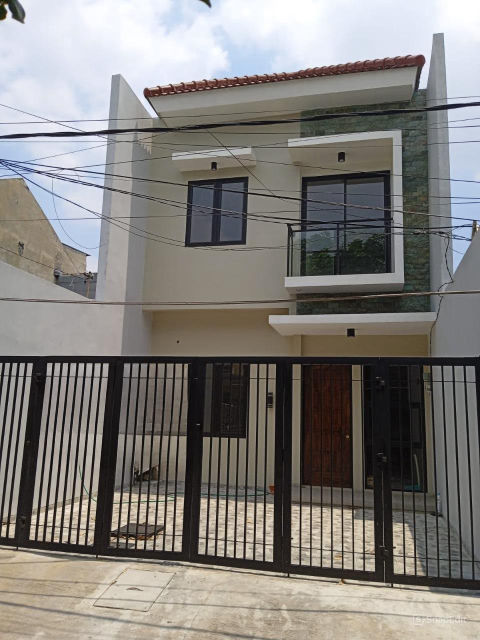 Dijual Rumah Darmo Indah Timur