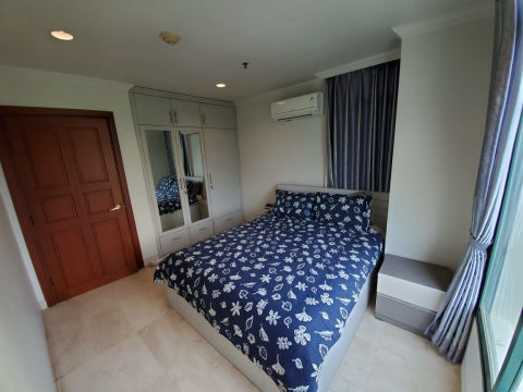 Dijual / Disewa Kondominium Graha Family Prima B