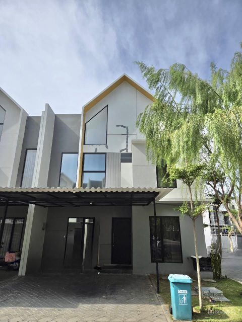 Dijual Rumah Eastern Park