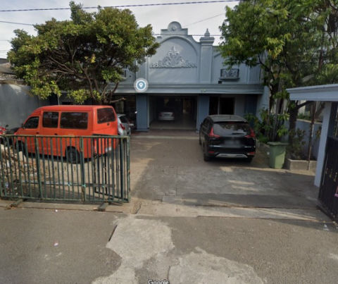 Dijual Rumah Usaha Raya Manyar Rejo