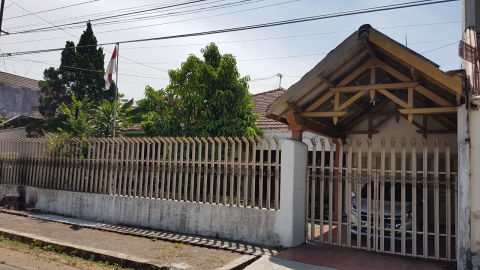 Dijual Rumah Darmo Harapan