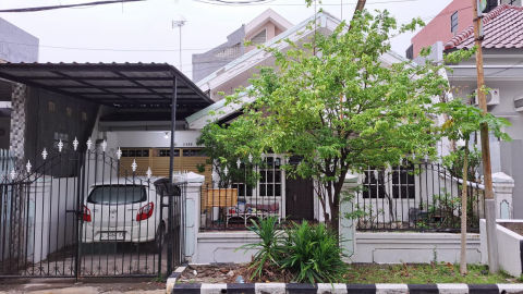 Dijual Rumah Klampis Anom