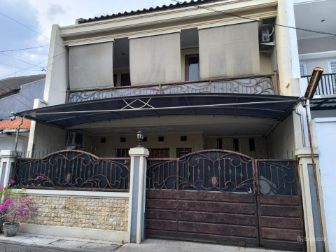 Dijual Rumah Manyar Adi