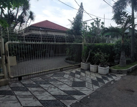 Dijual Rumah Raya Kendangsari