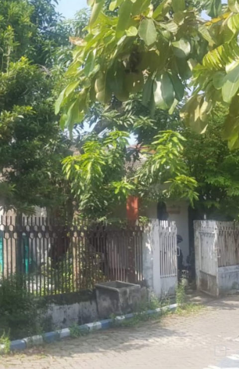 Dijual Rumah Hitung Tanah Griya Kebraon Selatan