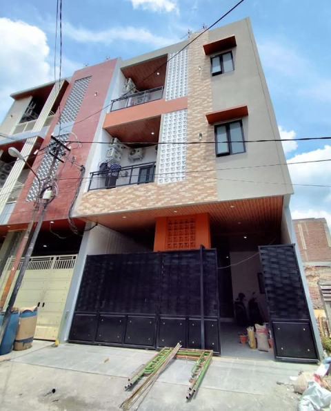 Dijual Rumah Manyar Indah