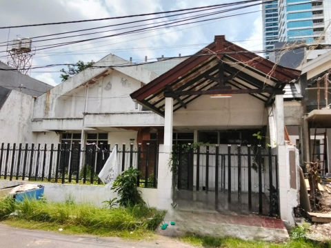 Dijual Rumah Dharmahusada Indah Timur