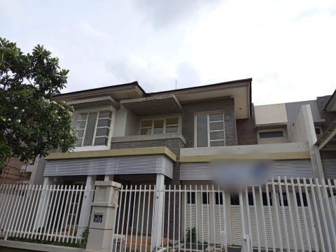 Disewa Rumah Puri Galaxy Cluster Bamboo Lake