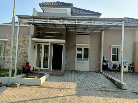 Dijual / Disewa Rumah Soutlake Cemandi
