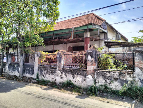 Dijual Rumah Lama Hitung Tanah Kalisari Tengah