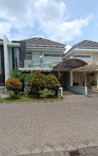 Dijual / Disewa Rumah Royal Residence Cluster Buckingham