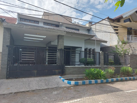Dijual Rumah Tenggilis Tengah