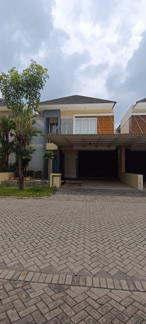 Dijual Rumah Royal Residence