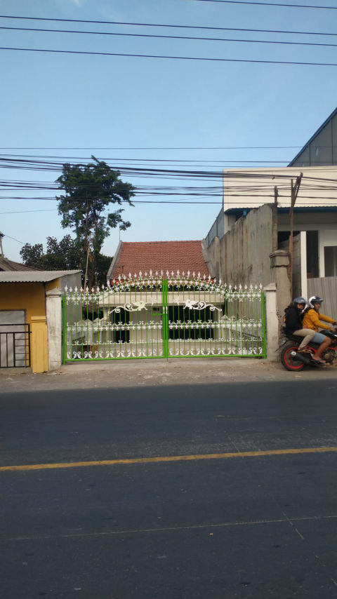 Dijual Rumah dan Gudang Jalan Legundi Driyorejo