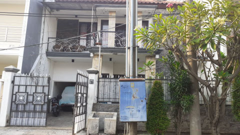 Dijual Rumah Darmo Permai Selatan
