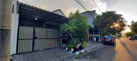 Dijual Rumah Sutorejo Prima