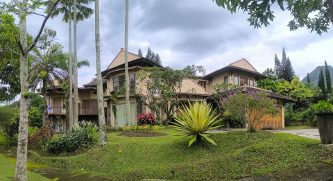 Dijual Villa Klub Bunga Batu