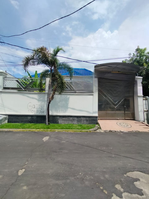 Dijual Rumah Raya Babatan Pantai Utara