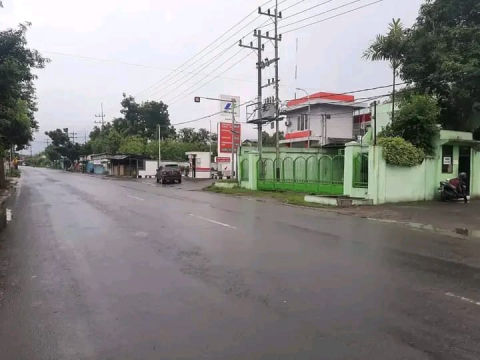 Dijual Pabrik Jalan Raya Mojokerto