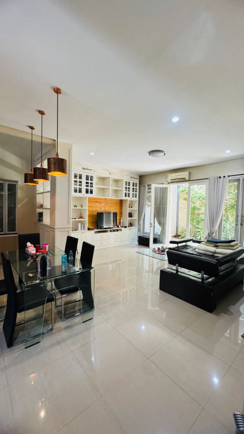 Dijual Rumah Kertajaya Indah Regency