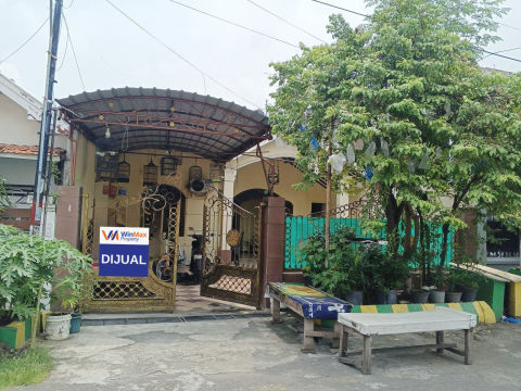 Dijual Rumah Jalan Tuban Raya