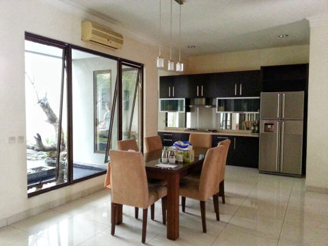Dijual Rumah Estetik ada kolam ikan Vermont Parkland, BSD City