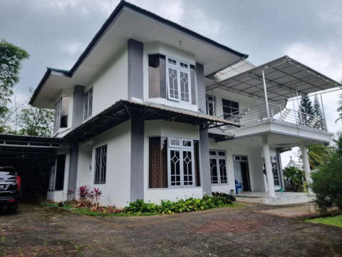 Dijual Villa Sekuti Prigen Tretes