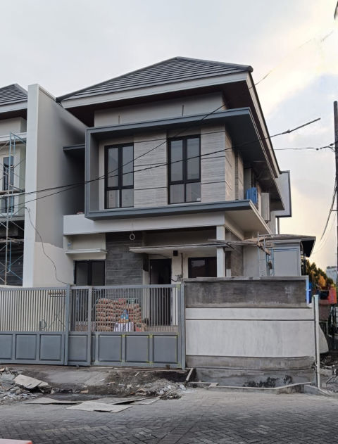 Dijual Rumah Klampis Anom