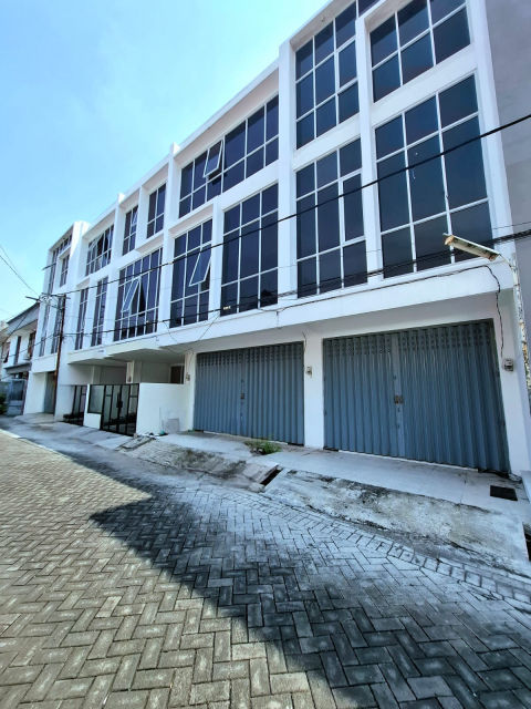 Dijual Ruko Komersial Jalan Bronggalan