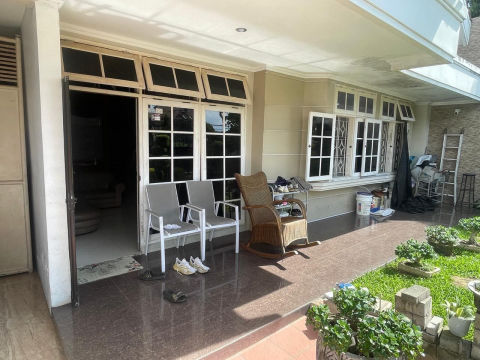 Dijual Rumah Dharmahusada Indah Utara