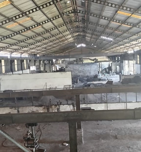 Dijual Pabrik Besi Jalan Raya Bakalan Pasuruan