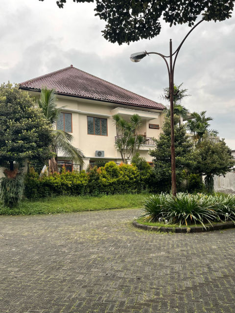 Disewa Villa Golf Boulevard, Araya Malang