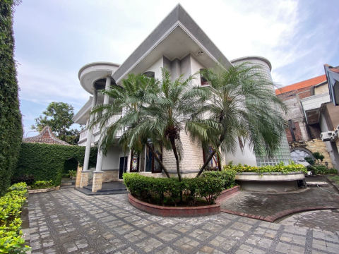 Dijual Rumah Raya Waru