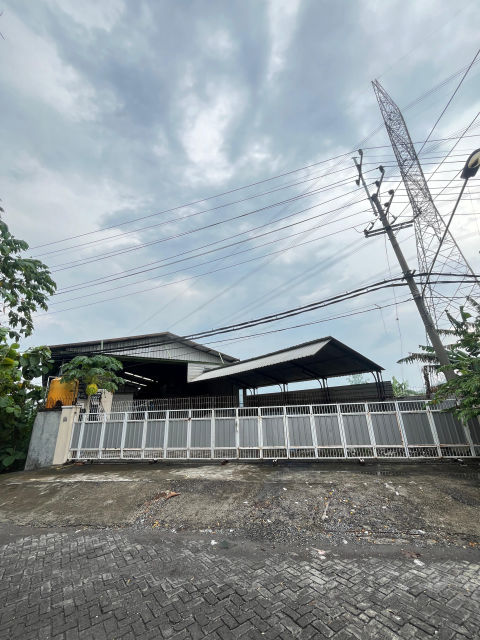 Dijual Gudang Krikilan, Gresik