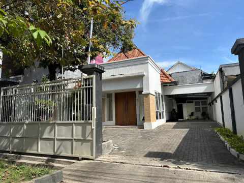 Dijual / Disewa Rumah Jalan Bawean