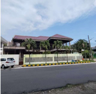 Dijual Rumah Raya Manyar Indah