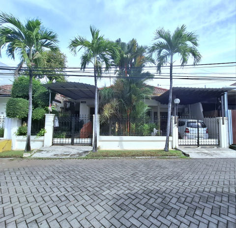 Dijual Rumah Manyar Indah
