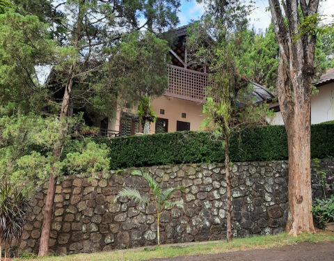 Dijual Rumah Villa Grand Trawas