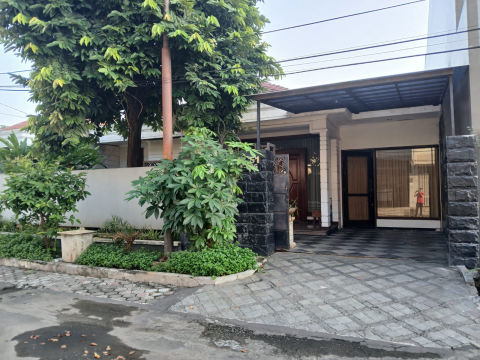 Dijual Rumah Usaha Jalan Kertajaya Indah III