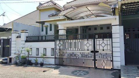 Dijual Rumah Jalan Dukuh Kupang Timur