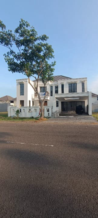 Dijual Rumah Royal Residence