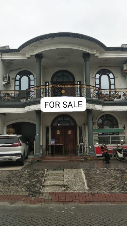 Dijual Rumah Citraland Utama Cluster Villa Taman Telaga