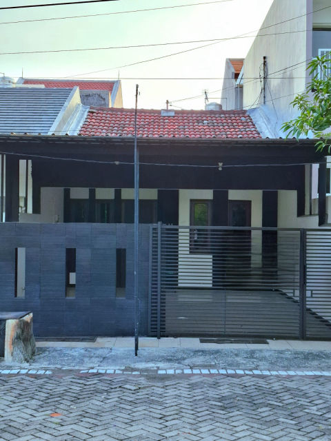 Disewa Rumah Mulyosari Tengah